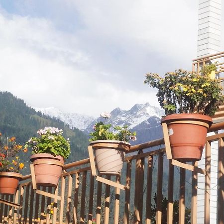 Himalayan Woods Cottage Manāli Екстериор снимка