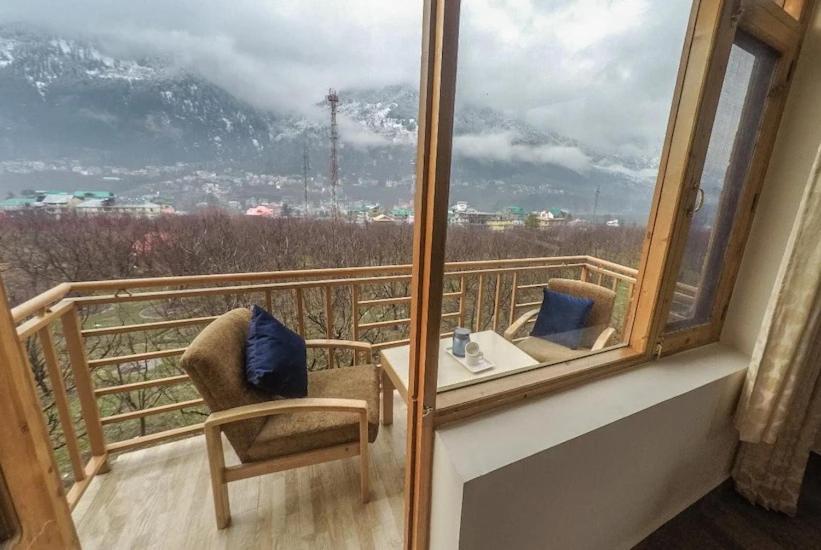 Himalayan Woods Cottage Manāli Екстериор снимка