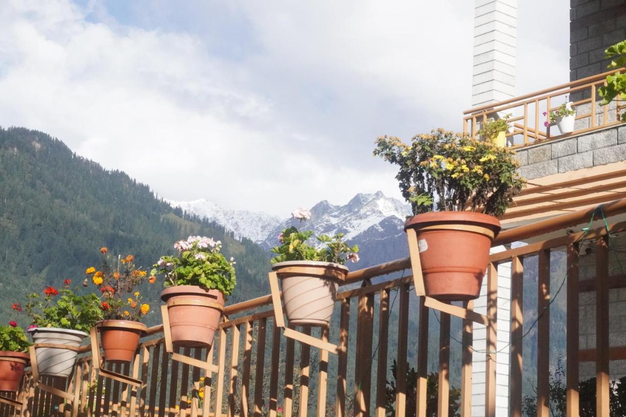 Himalayan Woods Cottage Manāli Екстериор снимка