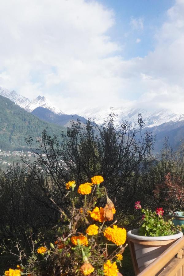 Himalayan Woods Cottage Manāli Екстериор снимка